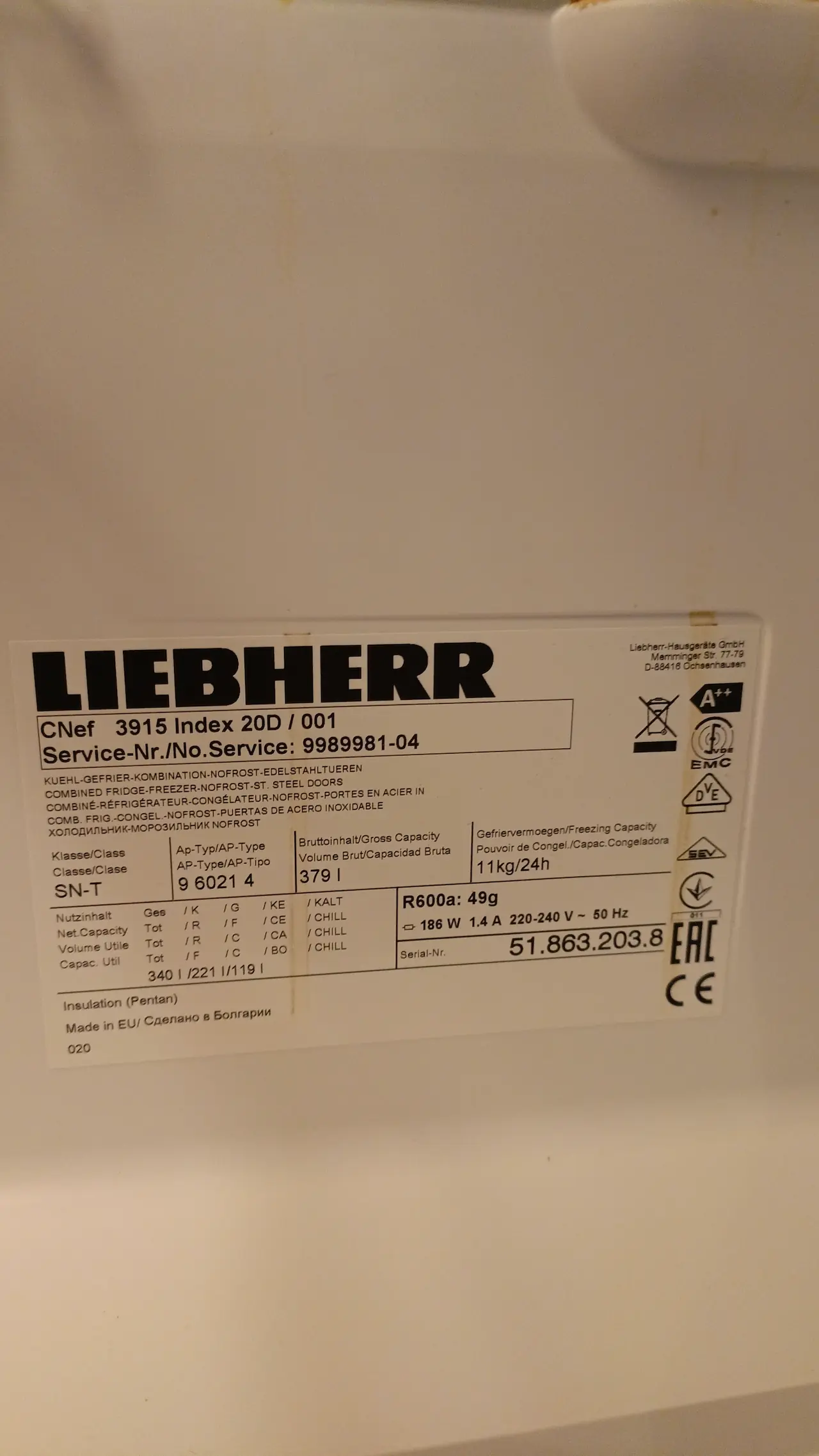 Заводской шильдик Liebherr CNef 3915, Сделано в Болгарии